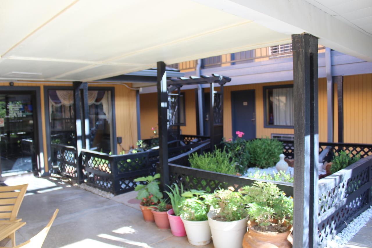 The Executive Inn & Suites Amarillo Exterior photo